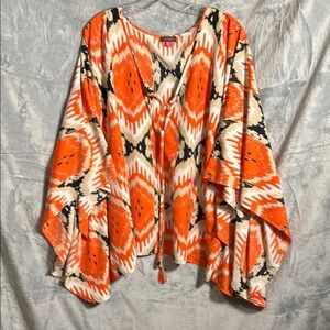 Vince Camuto blouse plus size 2x Orange and Cream‎ flowy ponch style